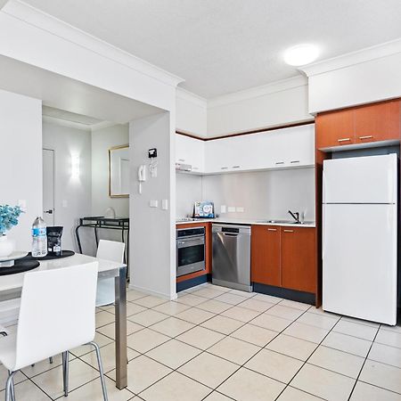 Chevron Renaissance - Self Contained & Privately Managed Apartments ゴールドコースト エクステリア 写真