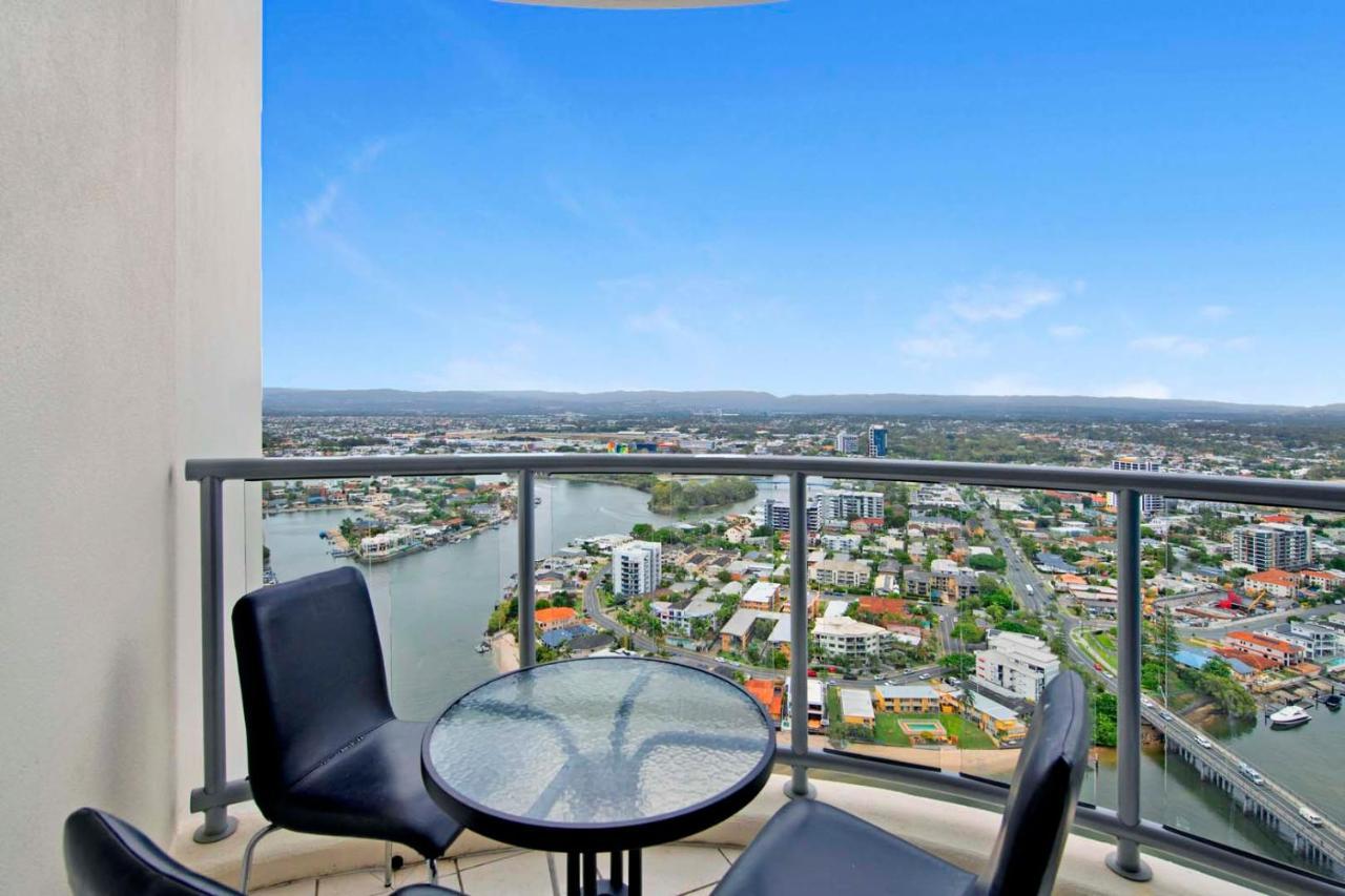 Chevron Renaissance - Self Contained & Privately Managed Apartments ゴールドコースト エクステリア 写真
