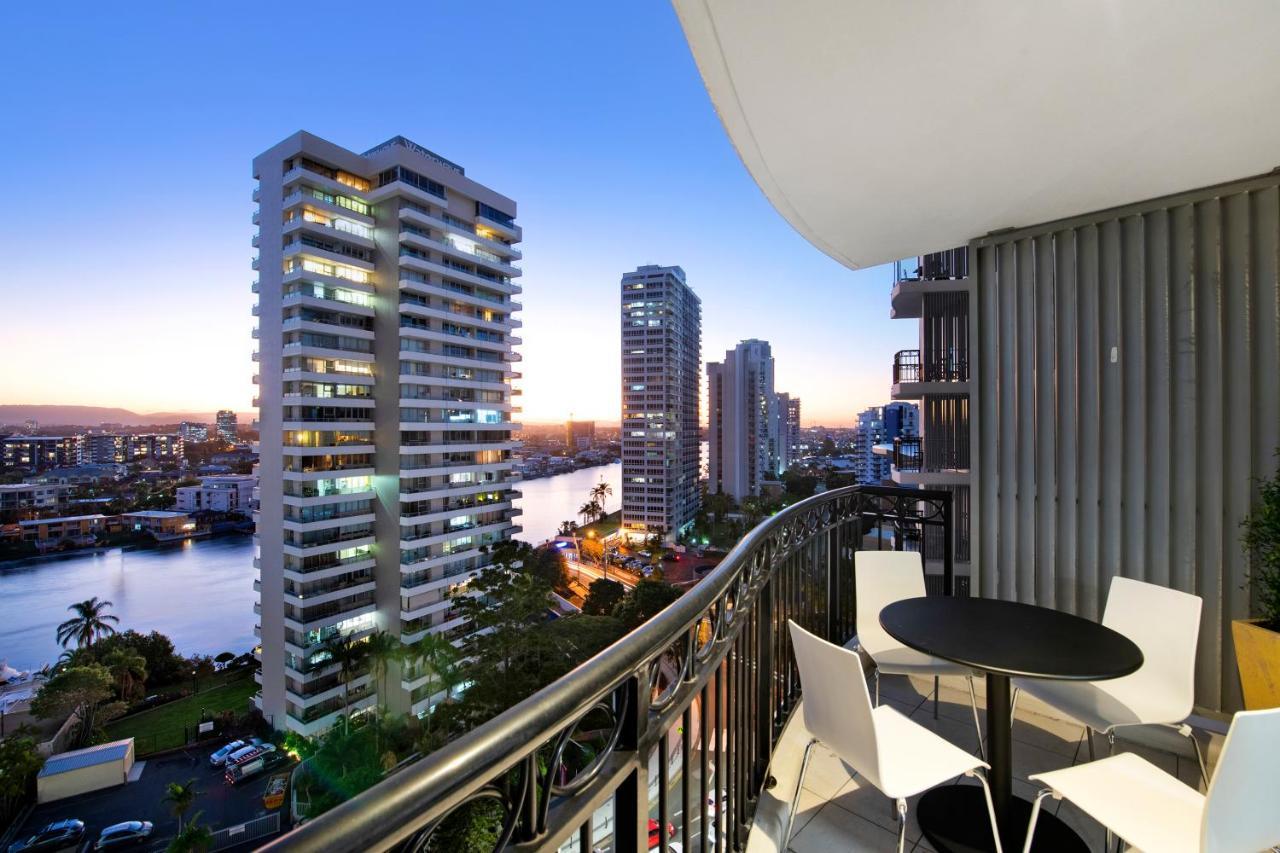 Chevron Renaissance - Self Contained & Privately Managed Apartments ゴールドコースト エクステリア 写真