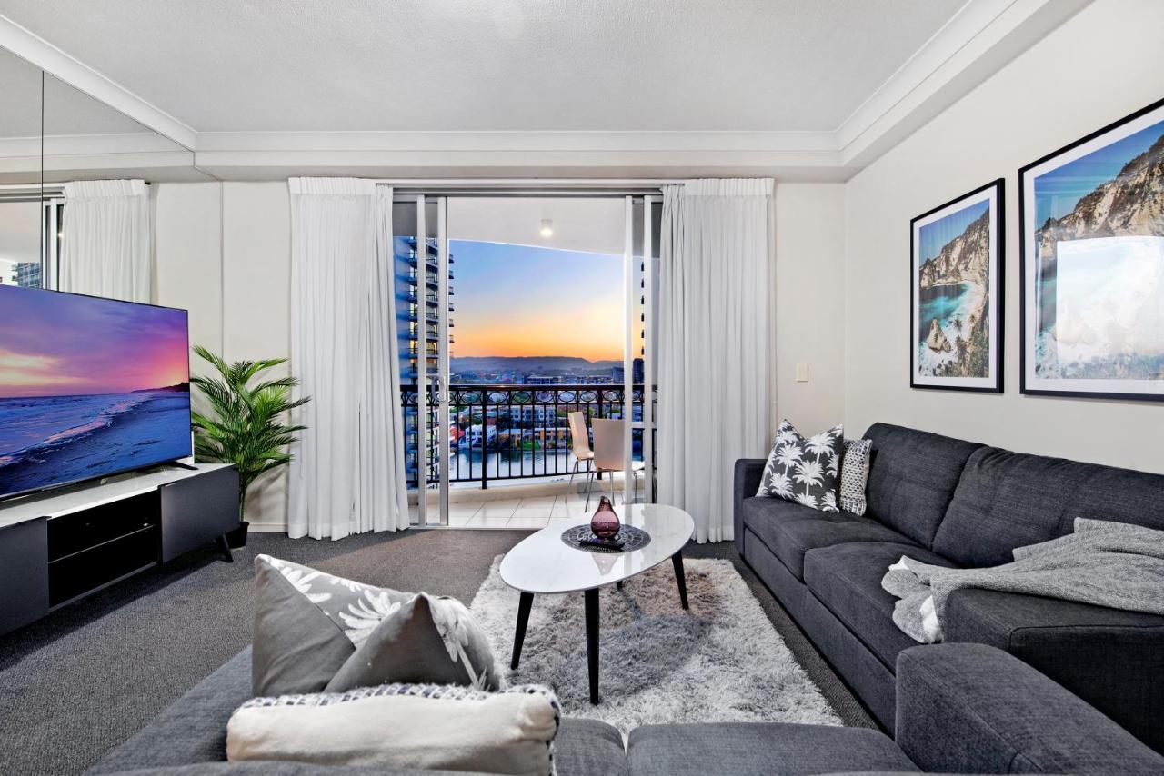 Chevron Renaissance - Self Contained & Privately Managed Apartments ゴールドコースト エクステリア 写真