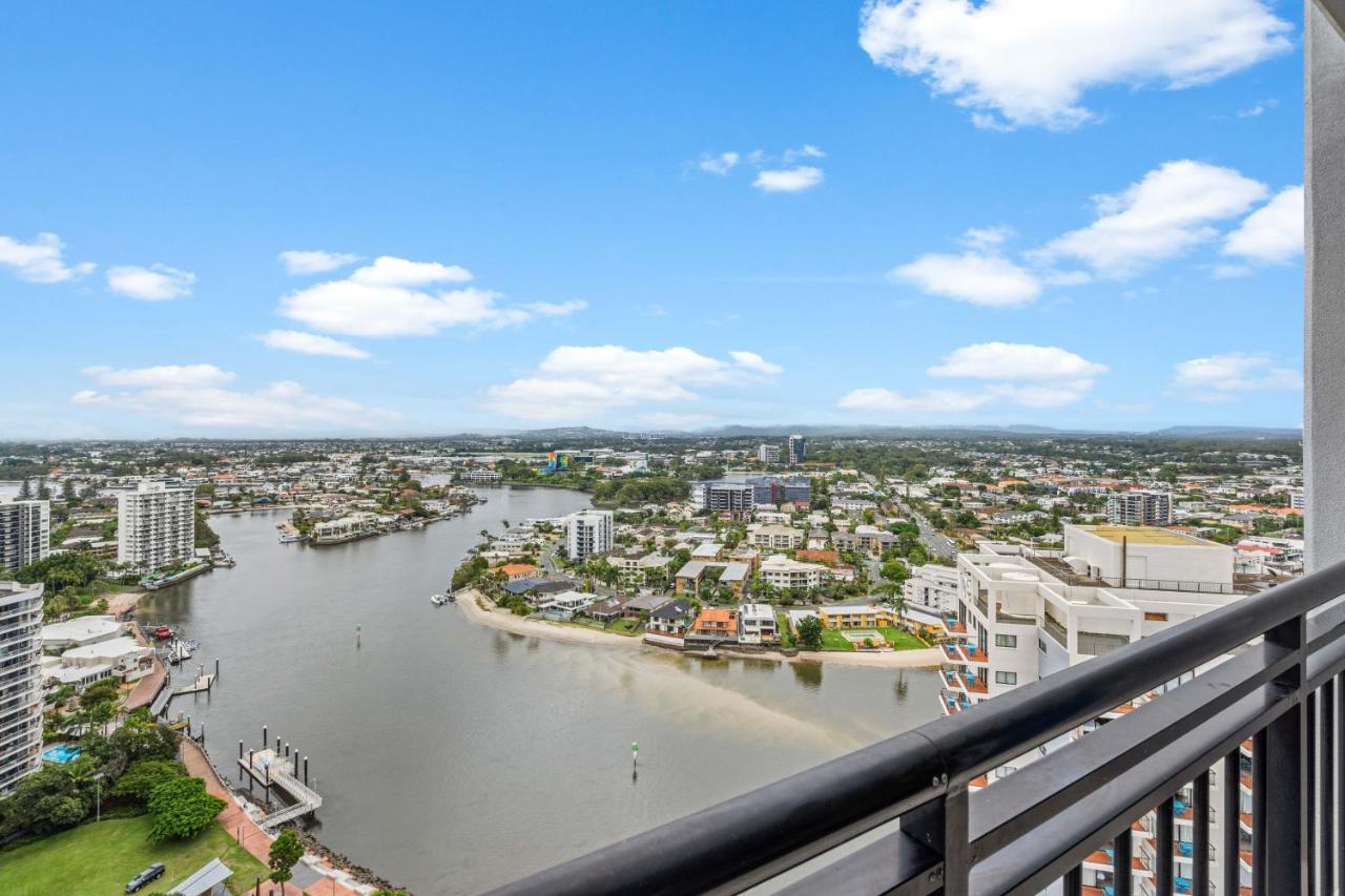 Chevron Renaissance - Self Contained & Privately Managed Apartments ゴールドコースト エクステリア 写真