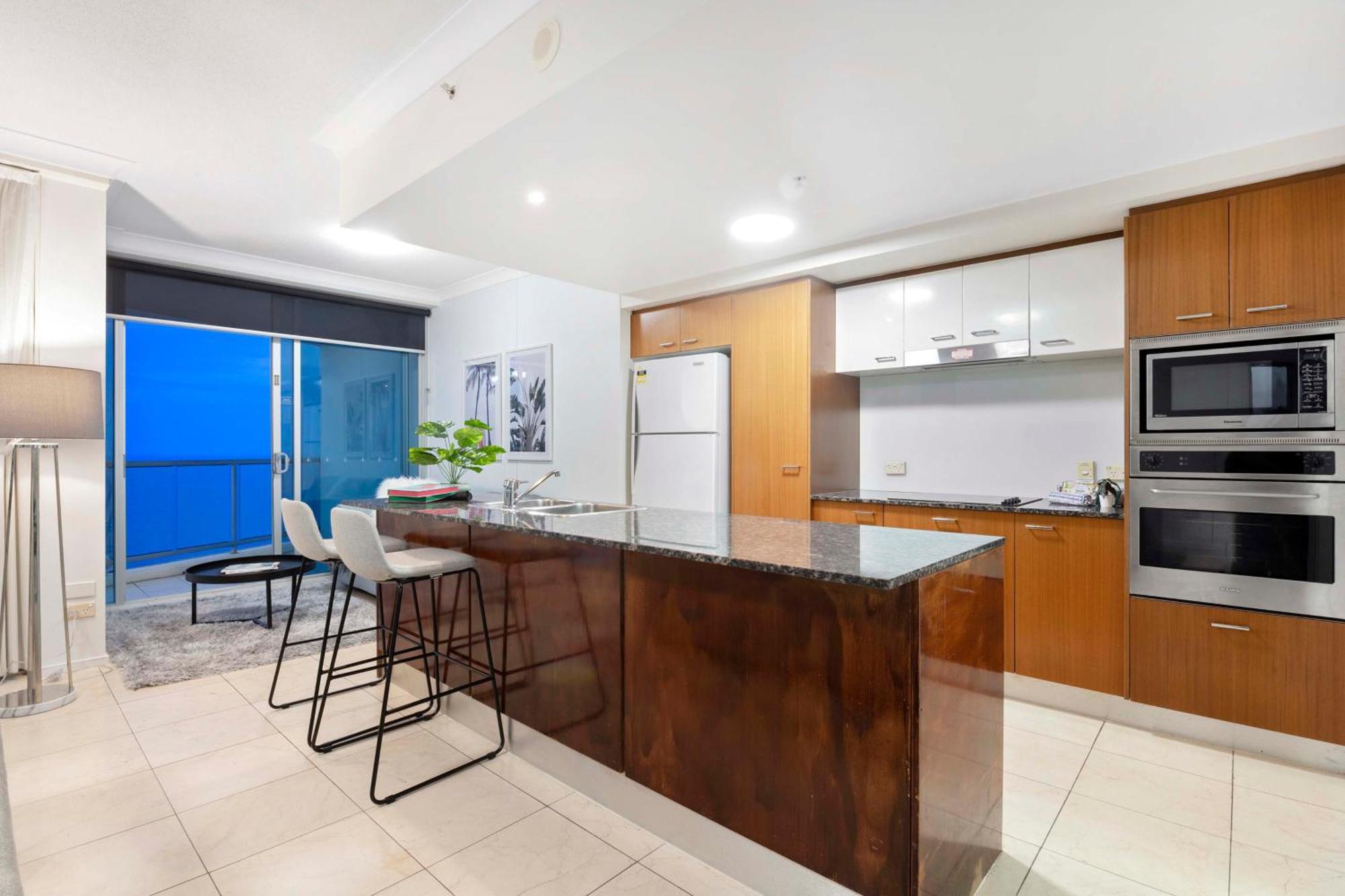 Chevron Renaissance - Self Contained & Privately Managed Apartments ゴールドコースト エクステリア 写真