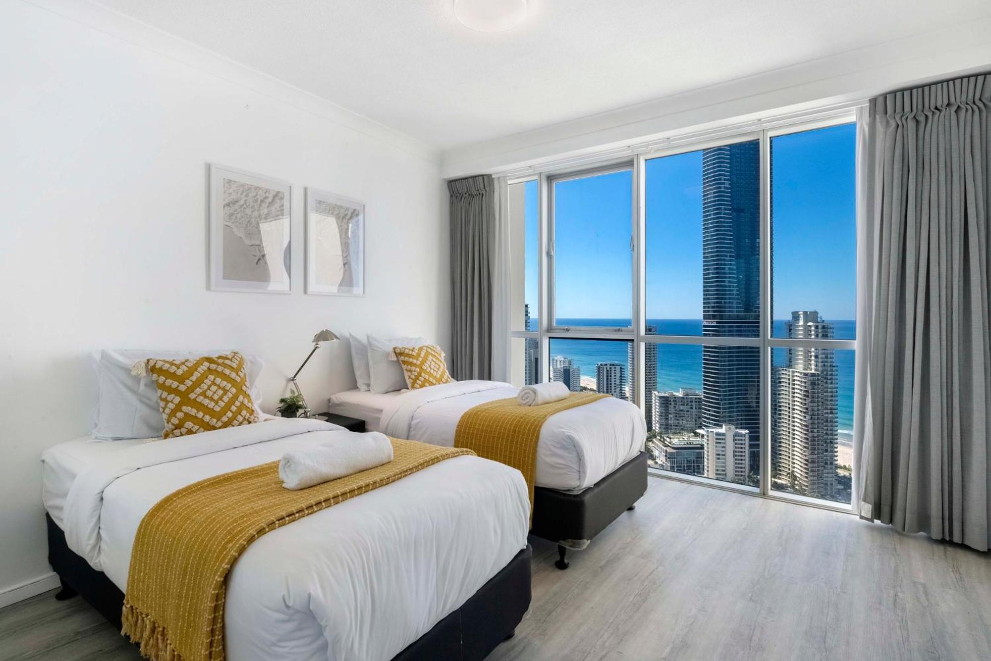 Chevron Renaissance - Self Contained & Privately Managed Apartments ゴールドコースト エクステリア 写真