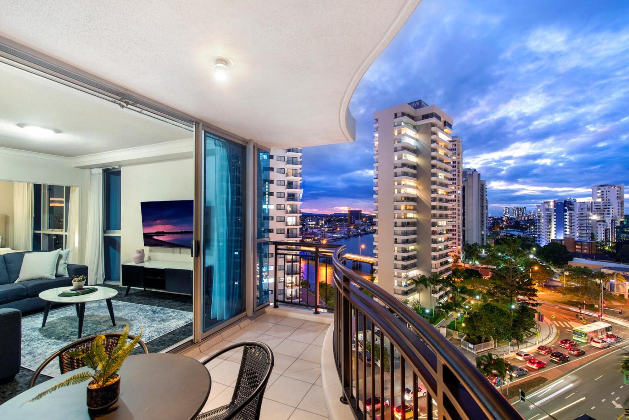 Chevron Renaissance - Self Contained & Privately Managed Apartments ゴールドコースト エクステリア 写真