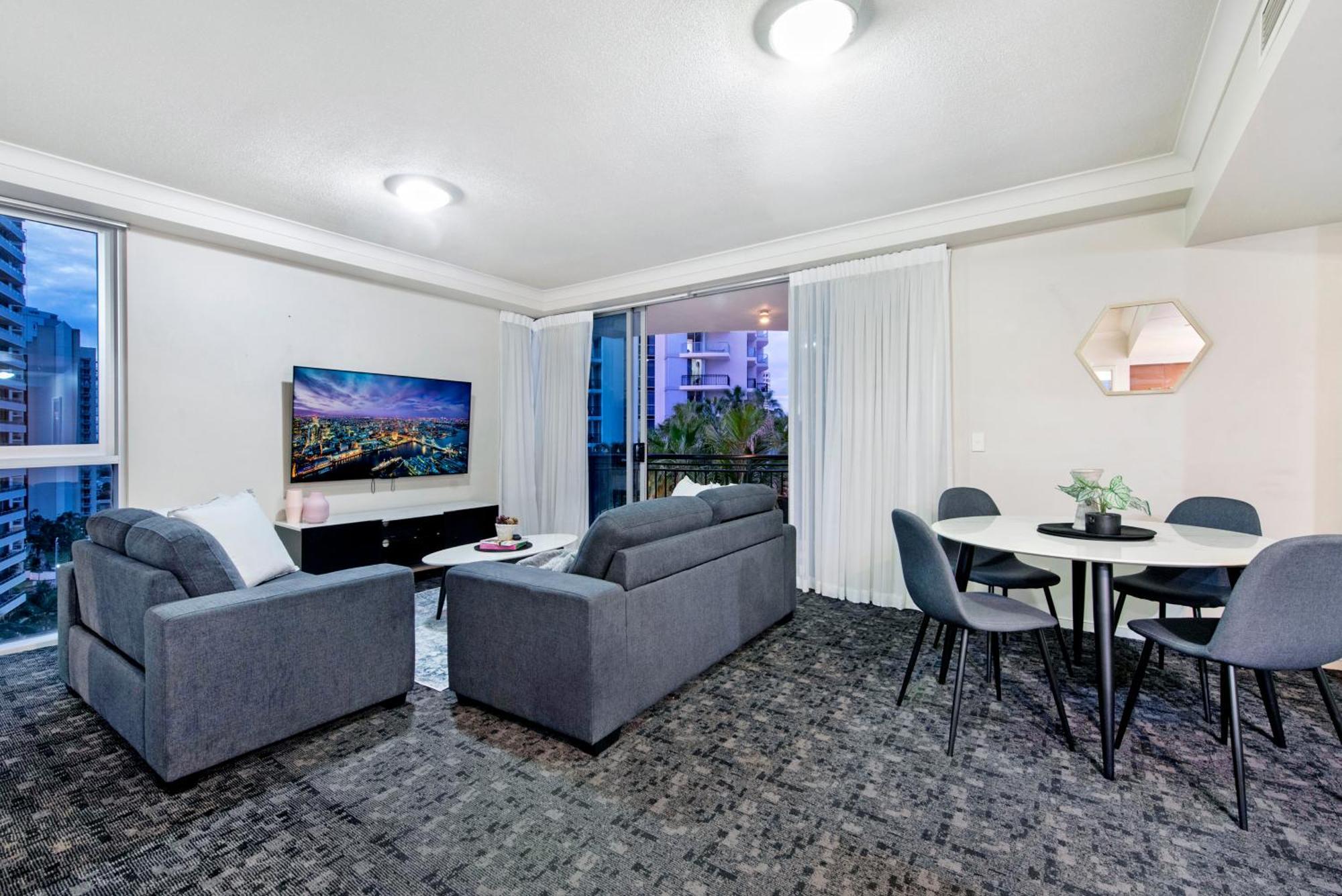 Chevron Renaissance - Self Contained & Privately Managed Apartments ゴールドコースト エクステリア 写真
