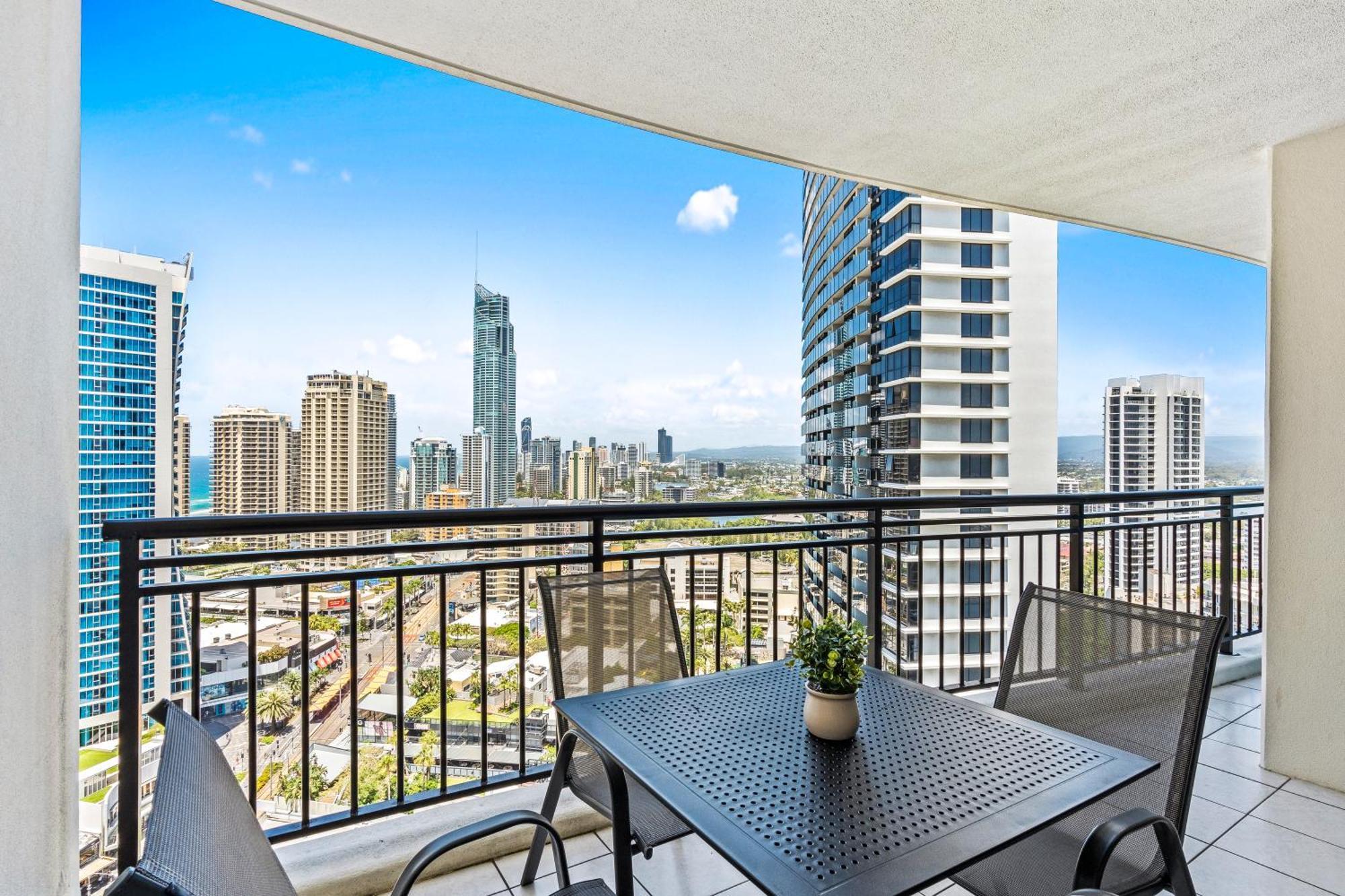Chevron Renaissance - Self Contained & Privately Managed Apartments ゴールドコースト エクステリア 写真
